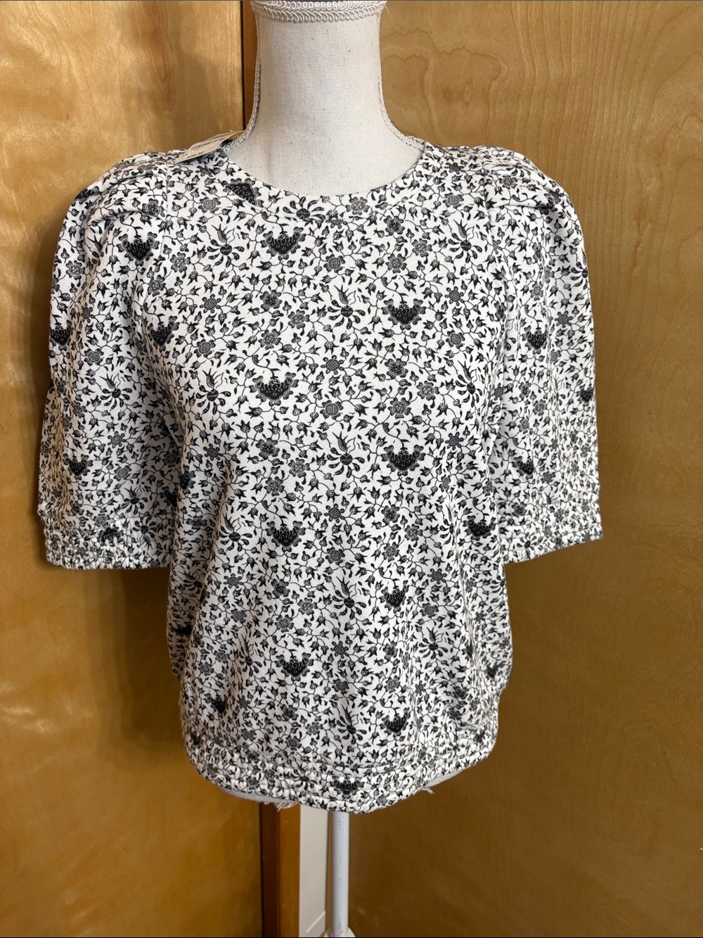 NWT I.N.C. International Concepts Core Knit Franki Floral Puff Sleeve Top Size L